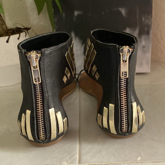 DV dolce vita Samara Black Gatsby Leather sandals - Picture 4 of 6